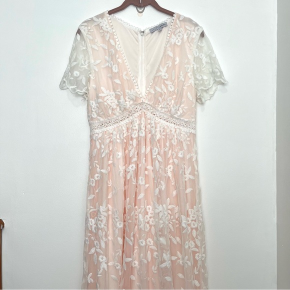 Baltic Born Bohemian Tulle Feminine Whimsical Embroidered Maxi Dress Size Medium - Picture 2 of 16